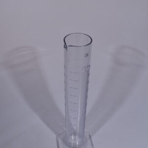 Abbildung ähnlich - Plexiglas-Messzylinder - Laborbedarf - Kessler Zell Weinbautechnik